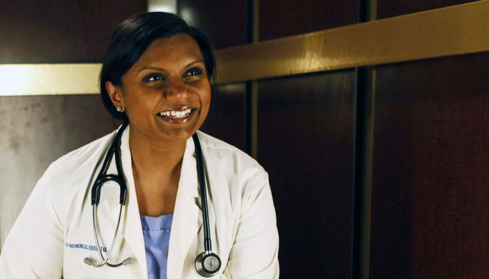 THE MINDY PROJECT: Mindy (Mindy Kaling, R), a skilled OB/GYN meets her boyfriend Tom (Bill Hader, L) in the new comedy THE MINDY PROJECT premiering Tuesday, Sept. 25 (9:30-10:00 PM ET/PT) on FOX. ©2012 Fox Broadcasting Co. Cr: Beth Dubber/FOX. ©2012 Fox Broadcasting Co. Cr: Beth Dubber